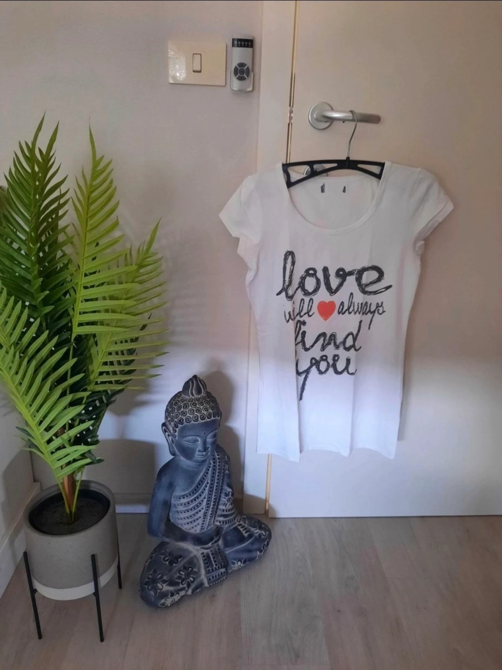 T-shirt Love maat M